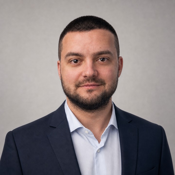 Менеджер Алексей
