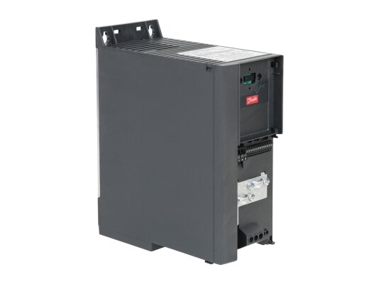 Преобразователь частоты Danfoss VLT Micro Drive FC-051P7K5T4E20H3BXCXXXSXXX