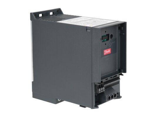 Частотный преобразователь Danfoss Micro Drive FC 51 0.75 кВт, 132F0003
